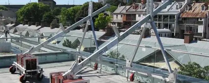 Demountable roof jockeys, Two wheeled jockeys on a rooftop.