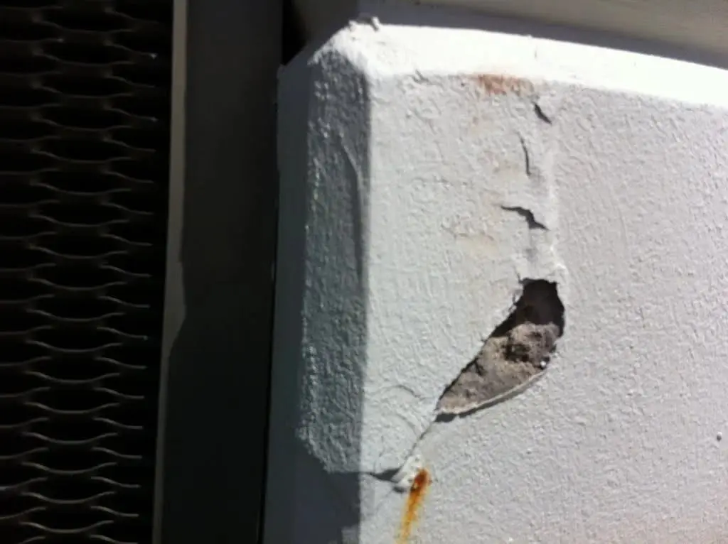Cracked and damaged concrete, Jade Apartments · 2011–12