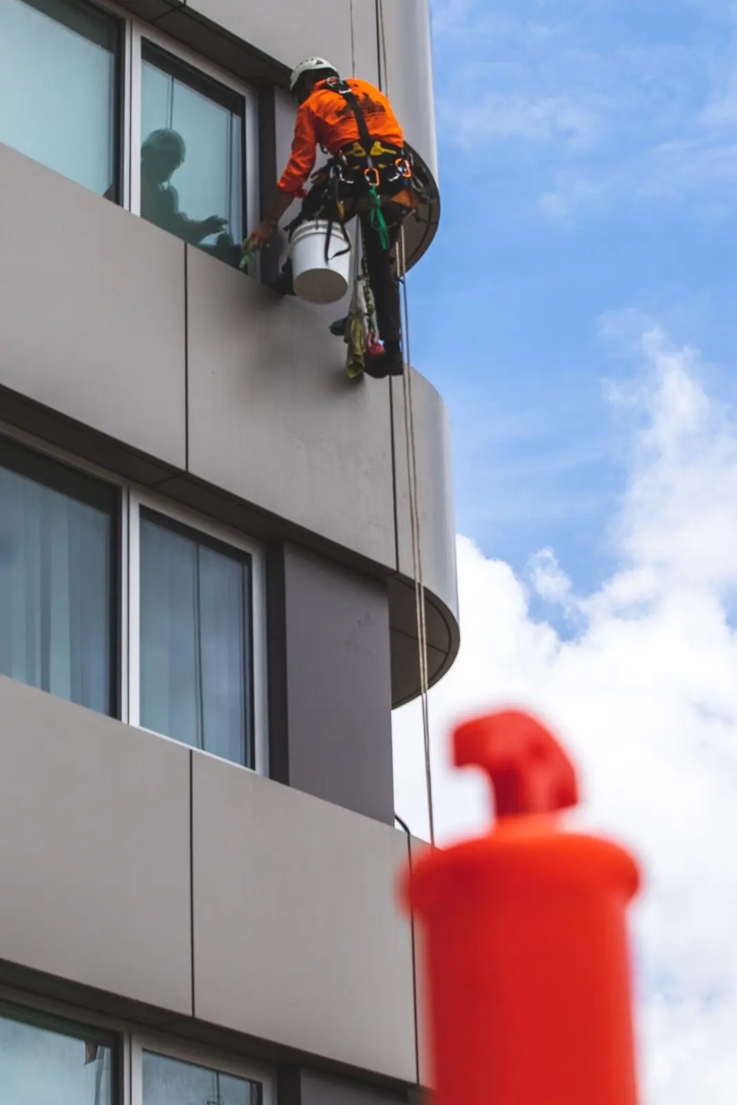 Working down the curved facade, Upper Pitt St, Kirribilli