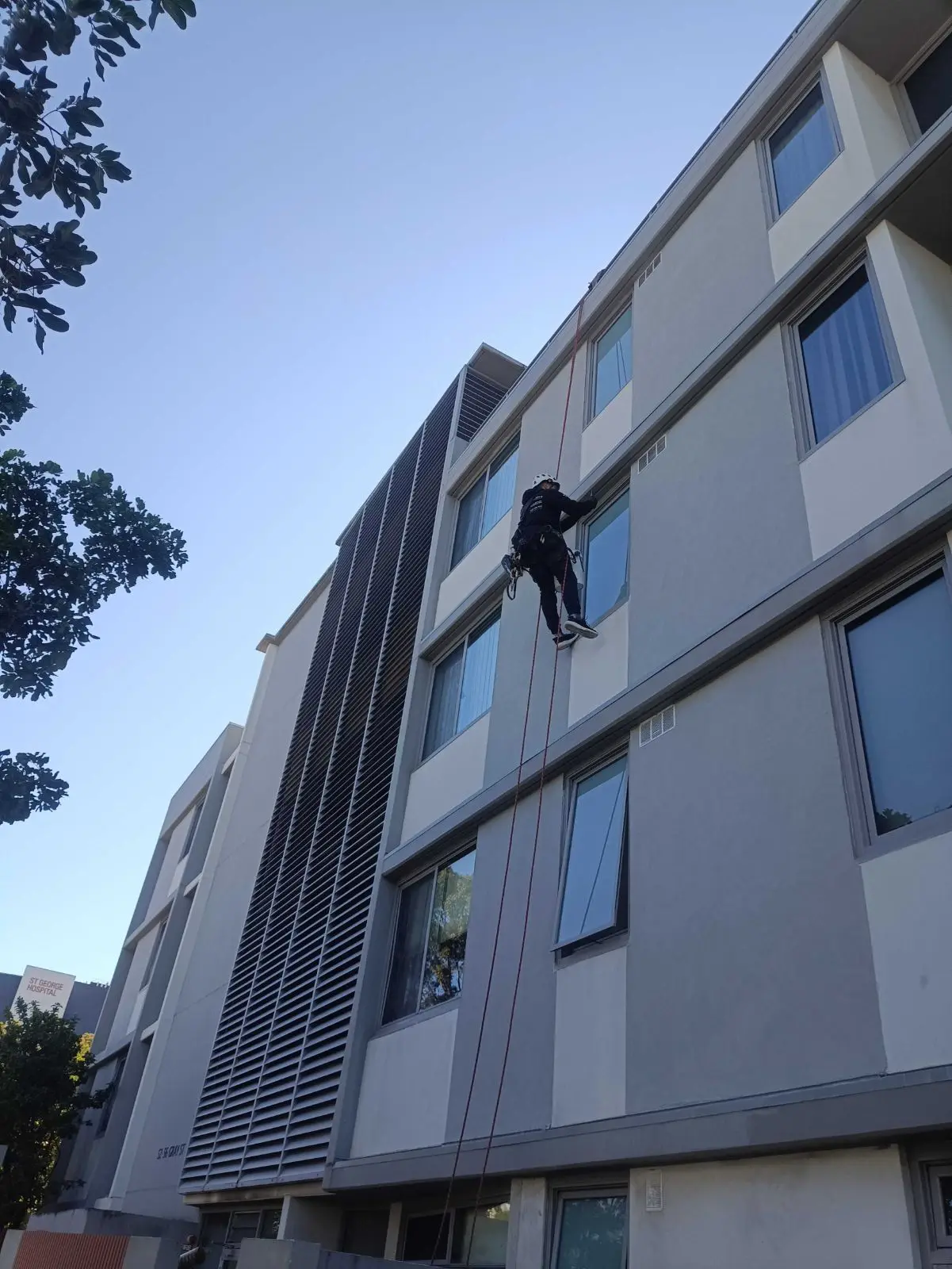 52–56 Gray St, OneVision rope access project