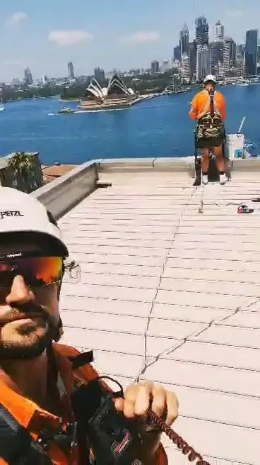 Video: On the roof at Kirribilli, Opera House behind, Upper Pitt St, Kirribilli